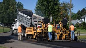 Best Asphalt Driveway Installation  in Auxvasse, MO